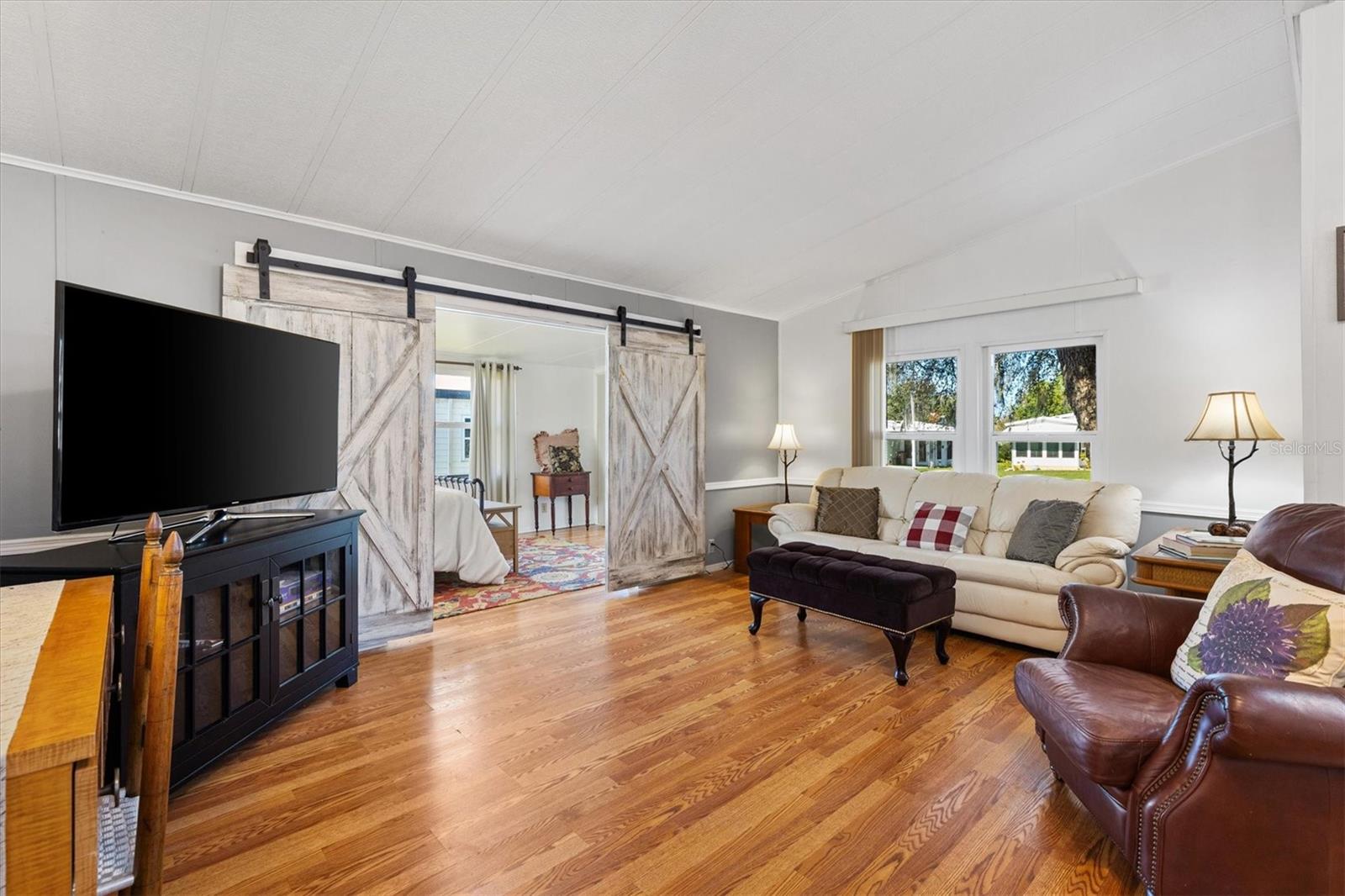 732 ROYAL PALM AVE, LADY LAKE, FL, 32159