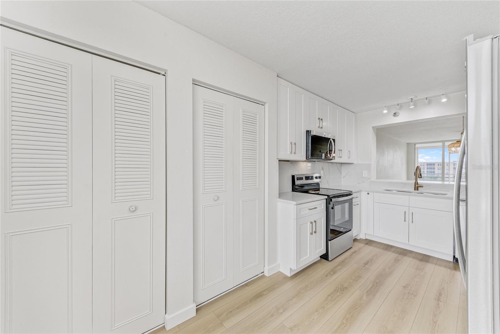 4460 FAIRWAYS BLVD #404, BRADENTON, FL, 34209