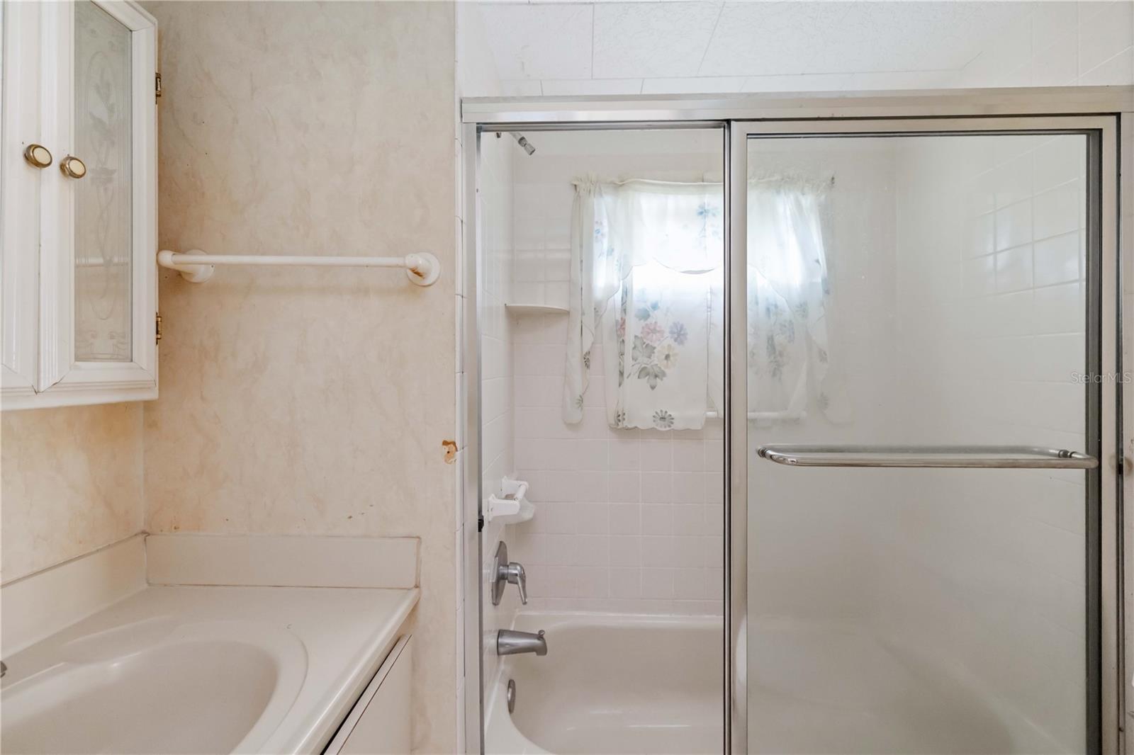 A4669454 Property Photo