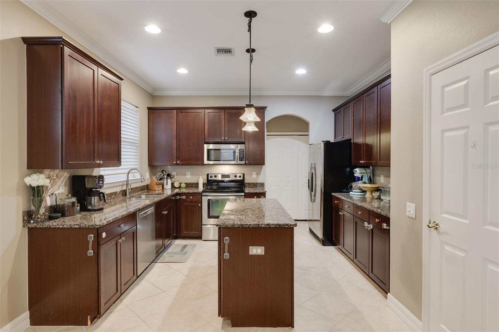 9807 CASA MAR CIR, FORT MYERS, FL, 33919