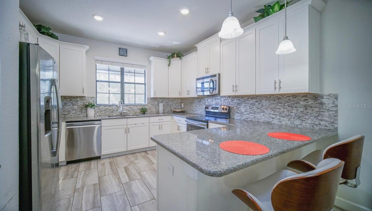 1325 SHINNECOCK HILLS DR, DAVENPORT, FL, 33896