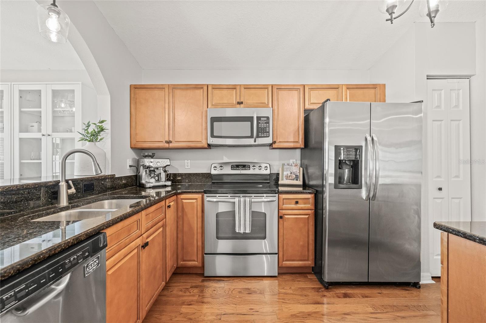 346 46TH AVE N, ST PETERSBURG, FL, 33703