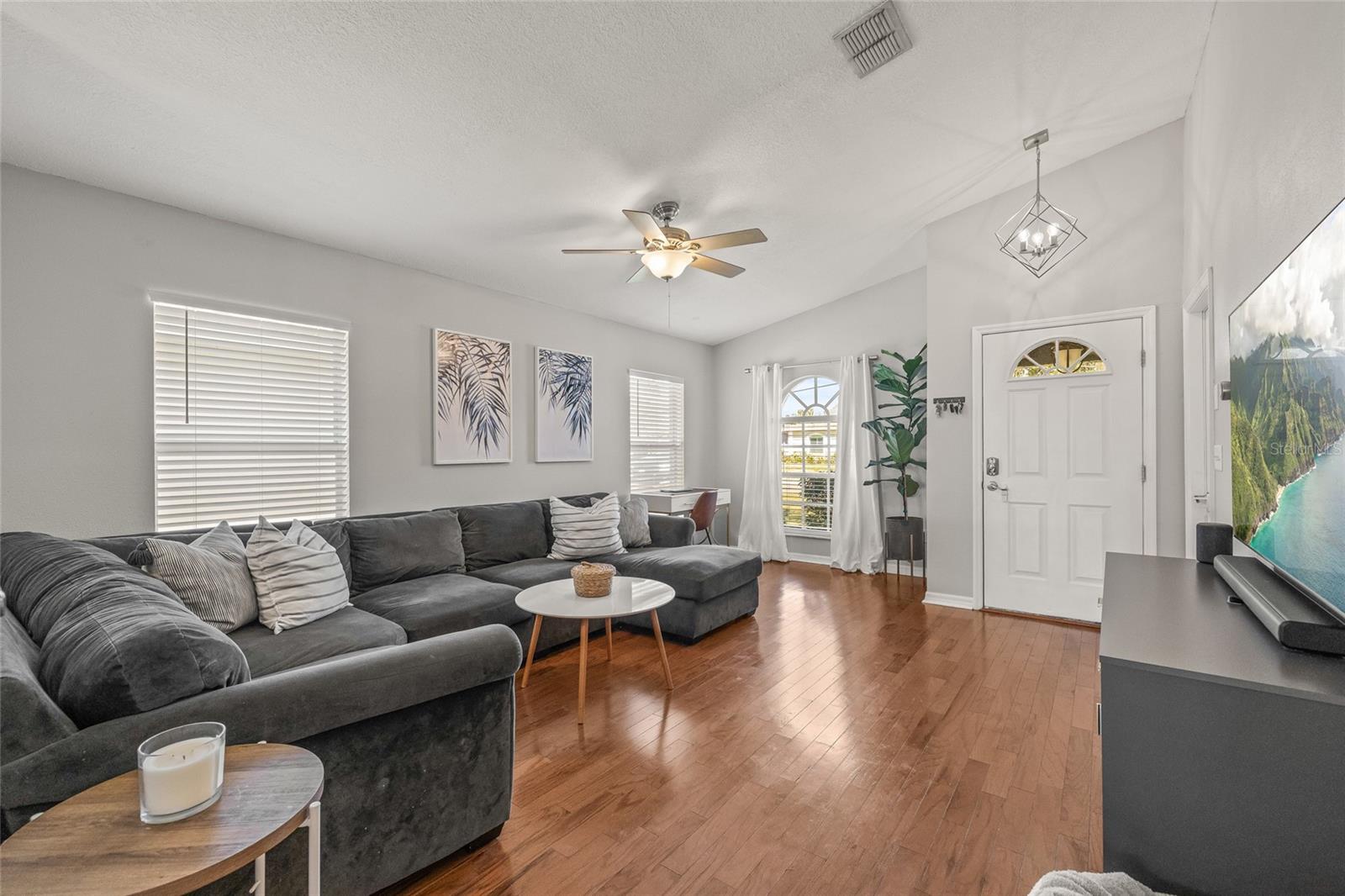 346 46TH AVE N, ST PETERSBURG, FL, 33703