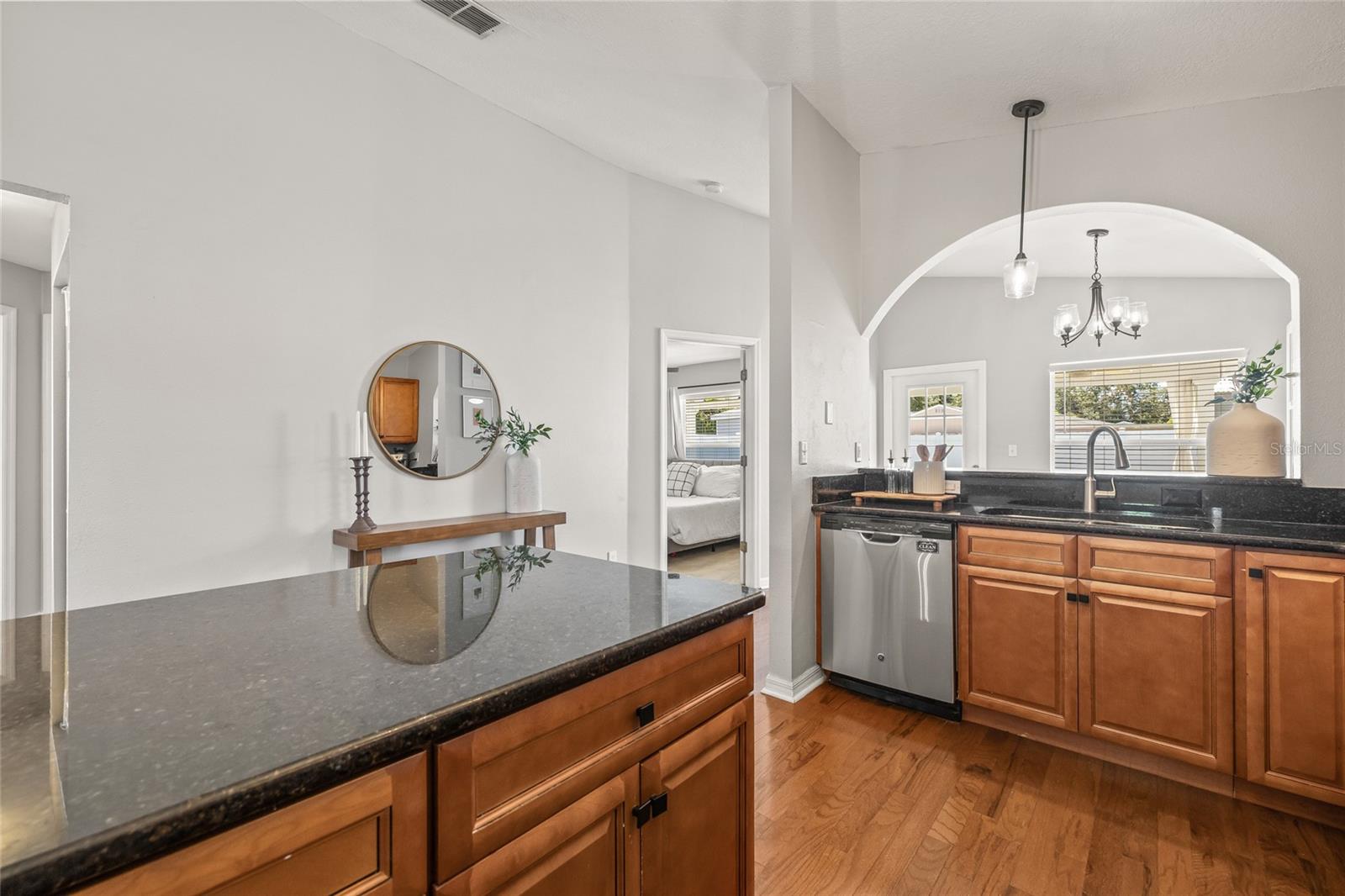 346 46TH AVE N, ST PETERSBURG, FL, 33703