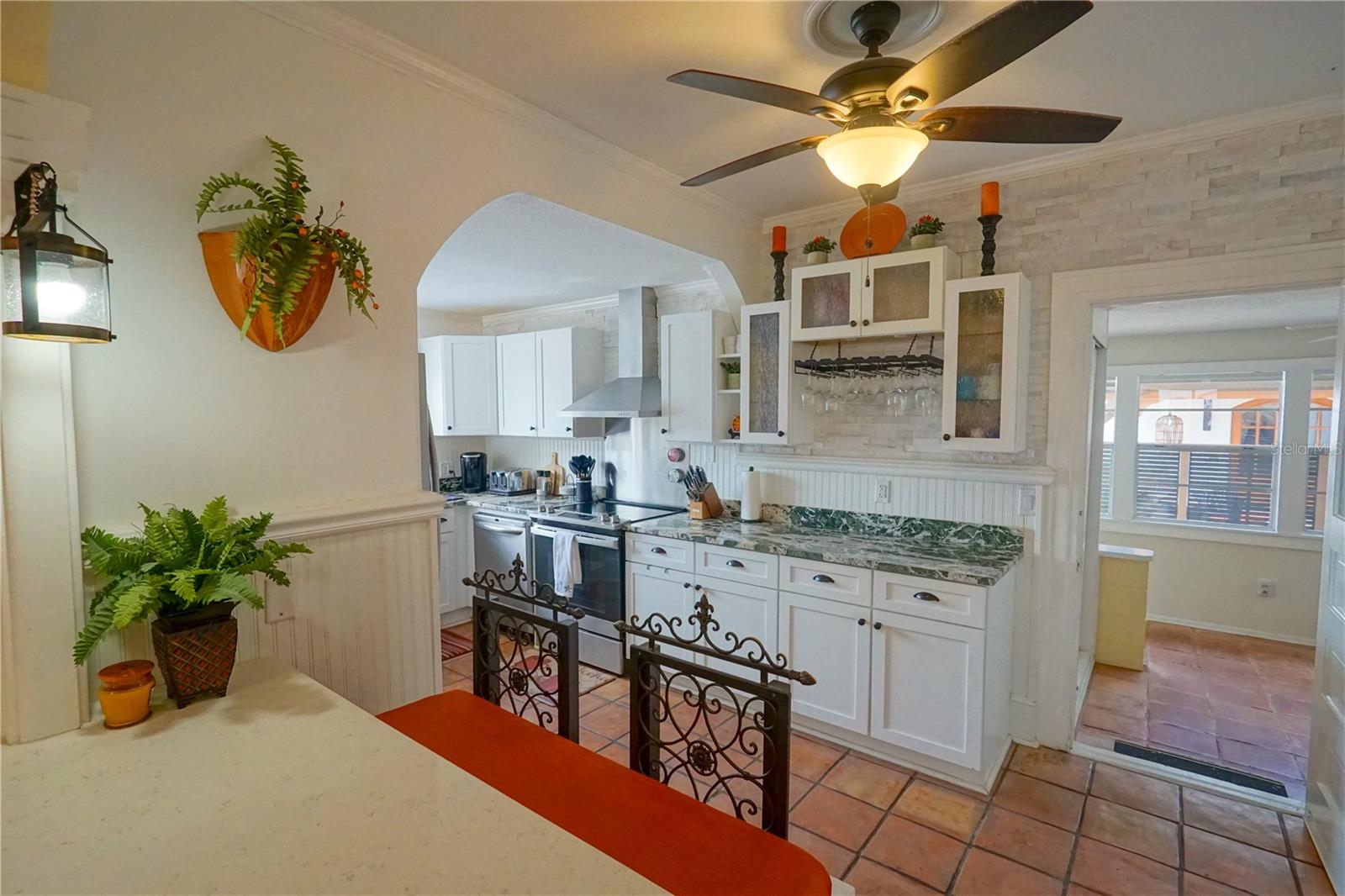 229 E 6TH AVE, MOUNT DORA, FL, 32757