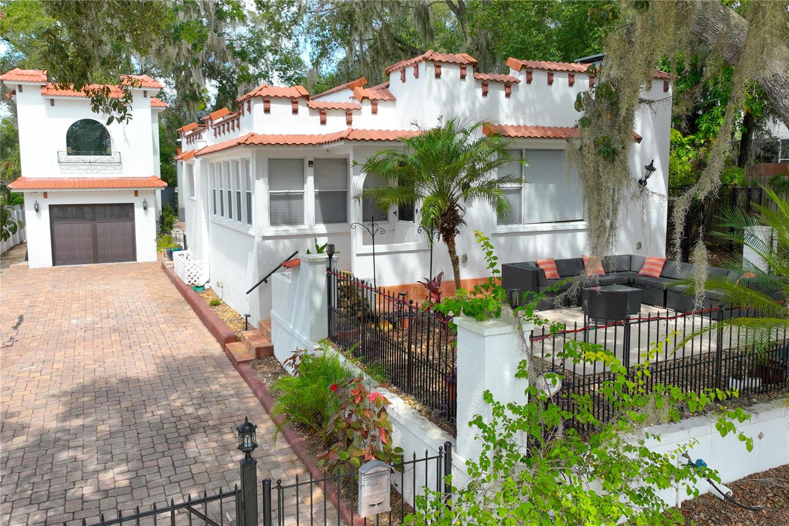 229 E 6TH AVE, MOUNT DORA, FL, 32757