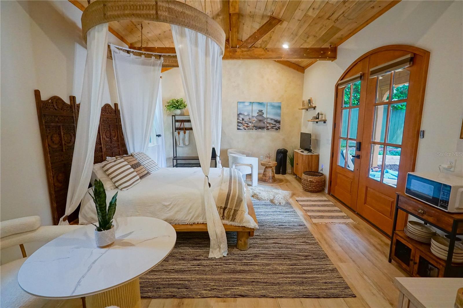 229 E 6TH AVE, MOUNT DORA, FL, 32757