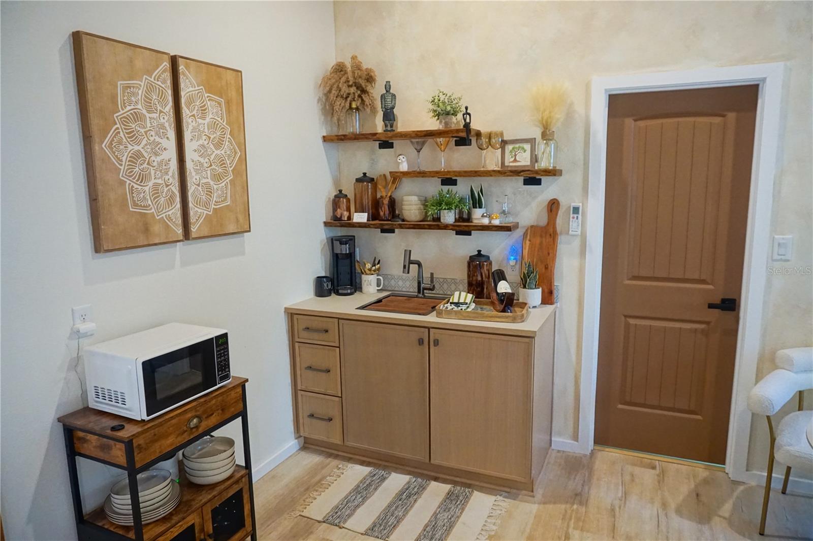 229 E 6TH AVE, MOUNT DORA, FL, 32757