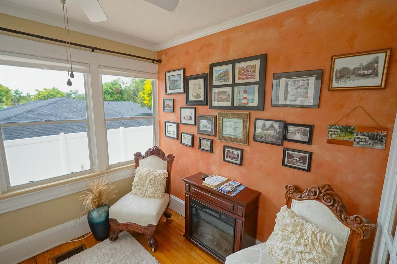 229 E 6TH AVE, MOUNT DORA, FL, 32757