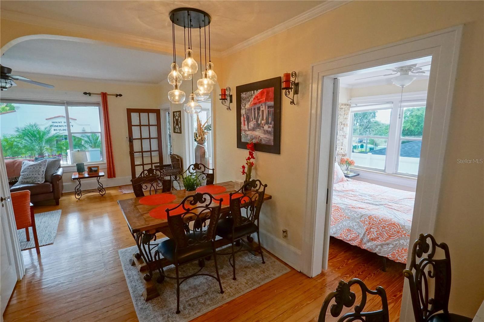 229 E 6TH AVE, MOUNT DORA, FL, 32757