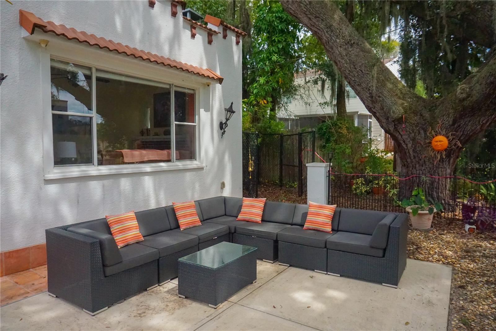 229 E 6TH AVE, MOUNT DORA, FL, 32757