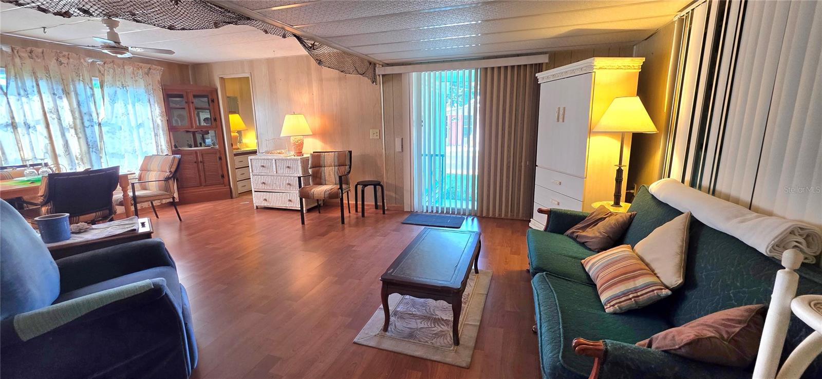 TB8440874 Property Photo