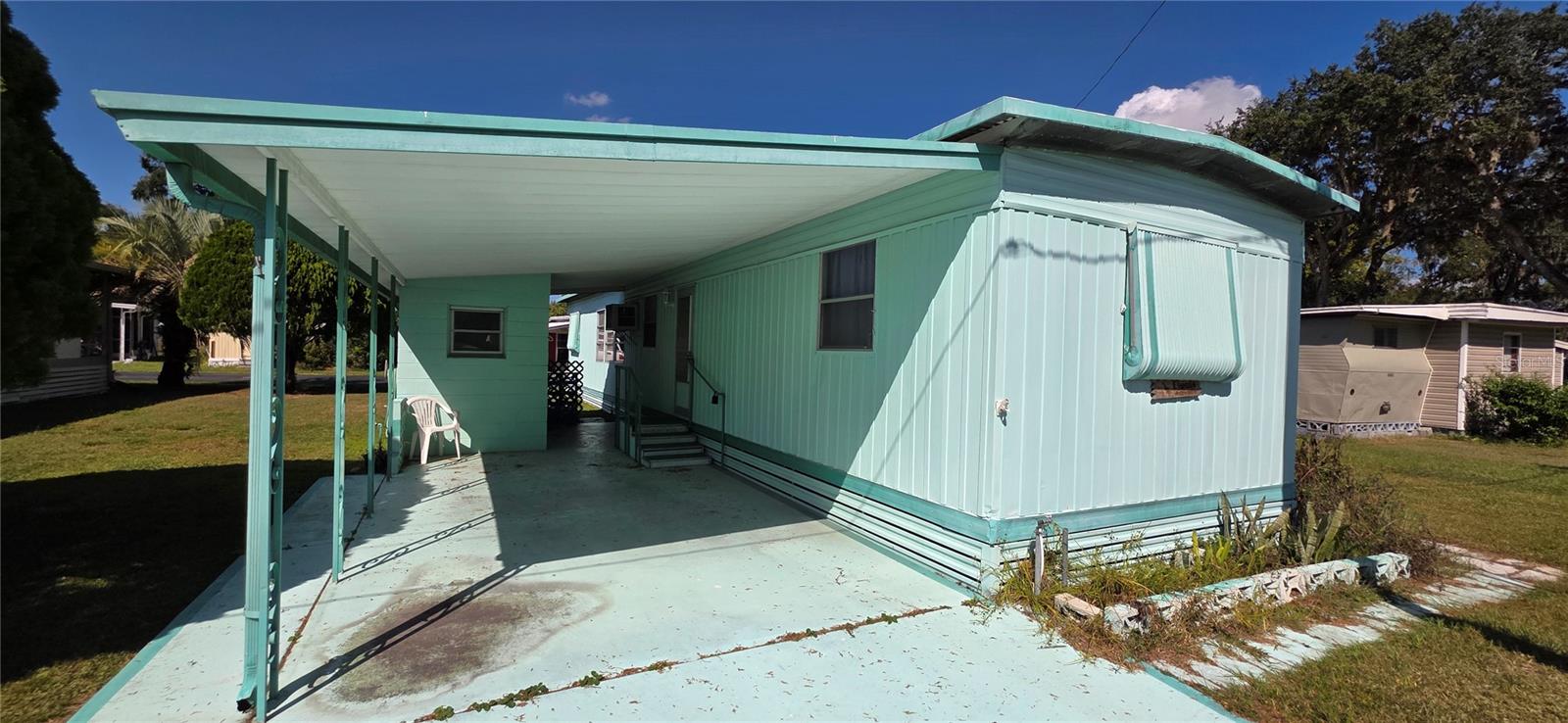 TB8440874 Property Photo