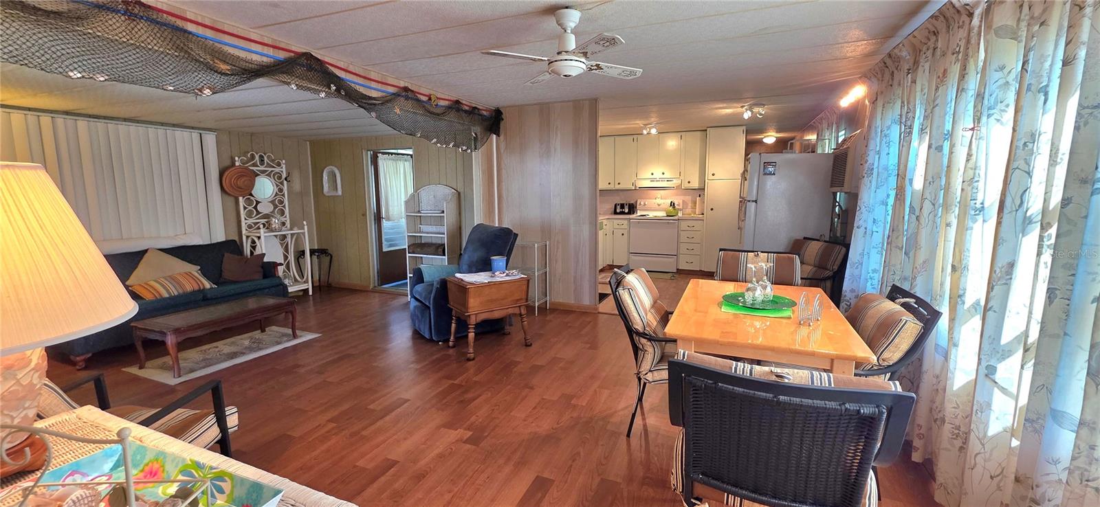 TB8440874 Property Photo