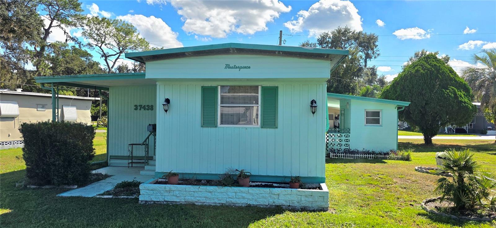 TB8440874 Property Photo