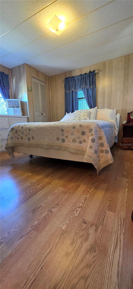 TB8440874 Property Photo