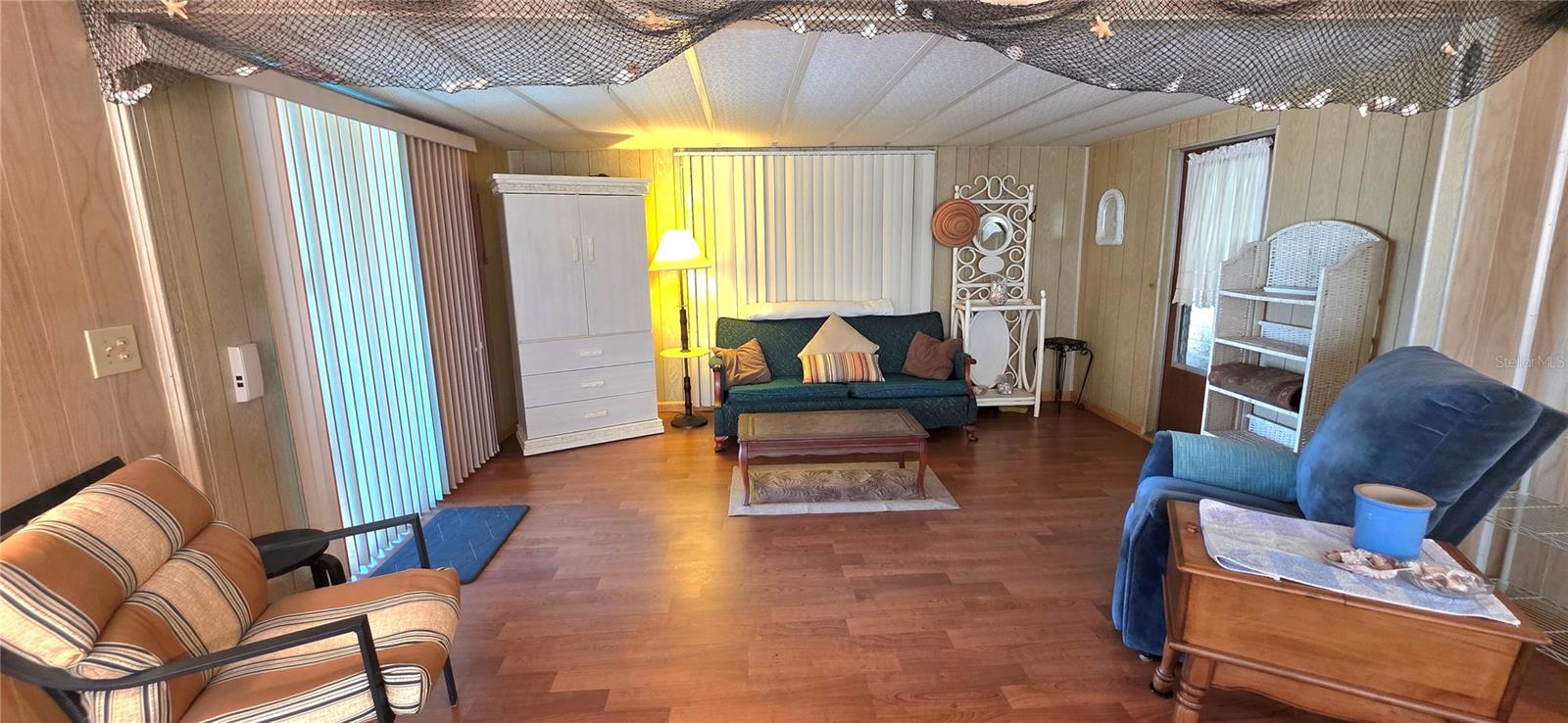 TB8440874 Property Photo