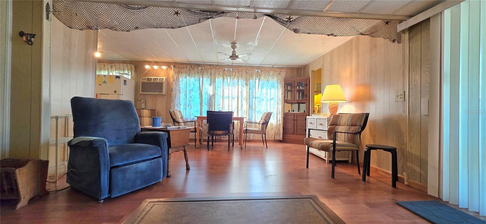 TB8440874 Property Photo