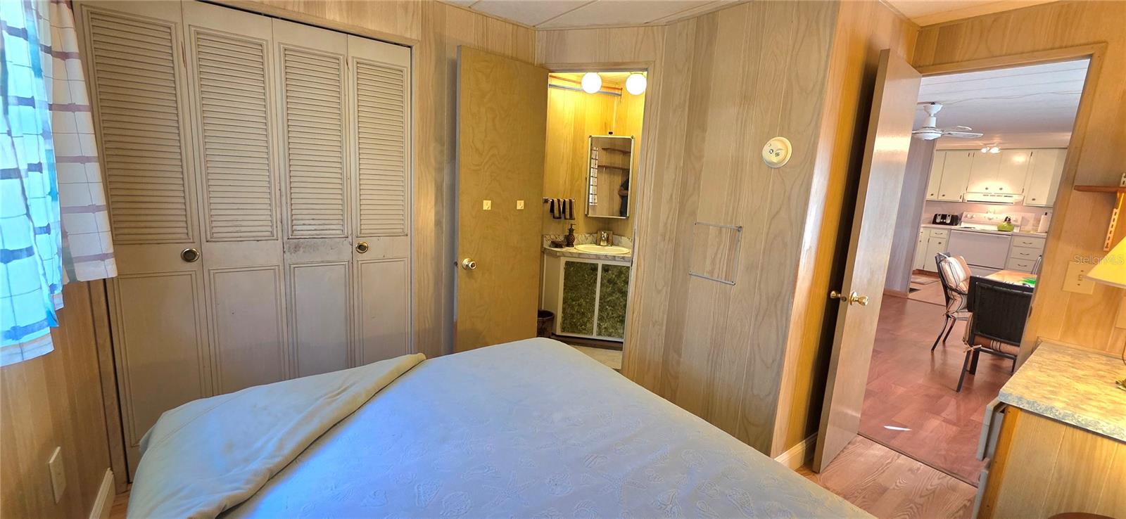 TB8440874 Property Photo