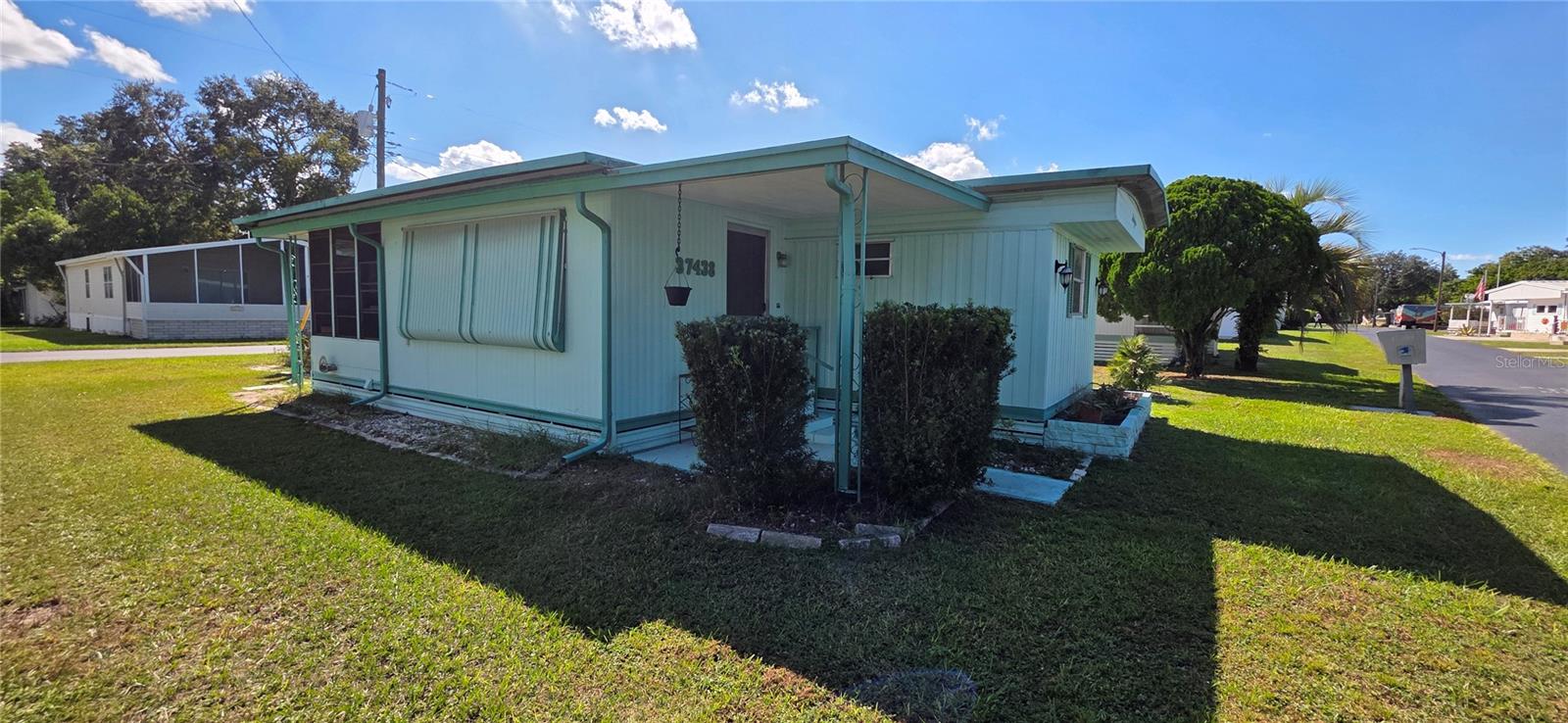 TB8440874 Property Photo