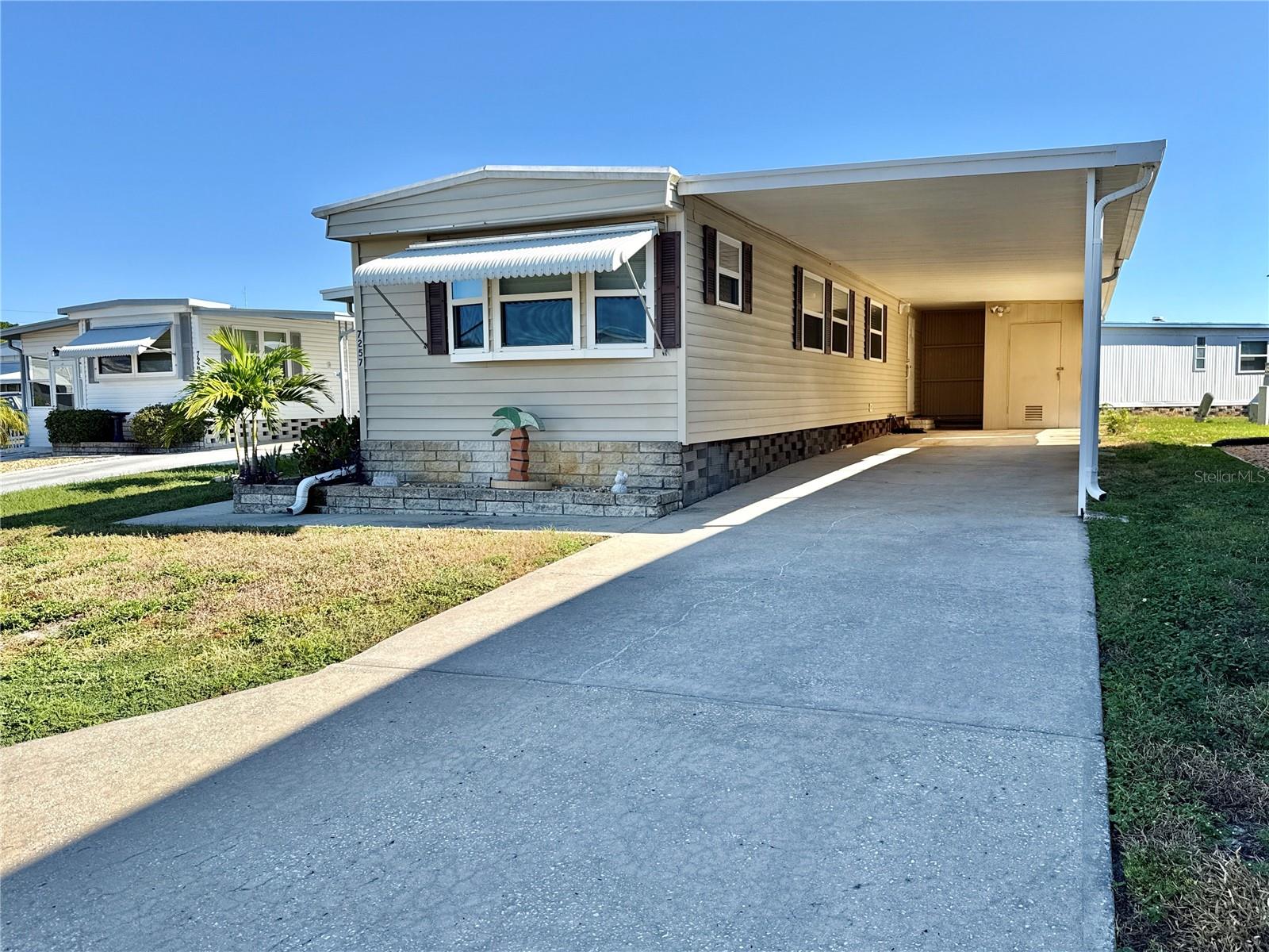 7257 MOUNT GEORGETOWN DR NE #565, ST PETERSBURG, FL, 33702