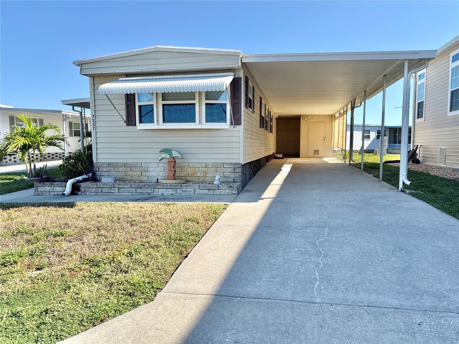 7257 MOUNT GEORGETOWN DR NE #565, ST PETERSBURG, FL, 33702