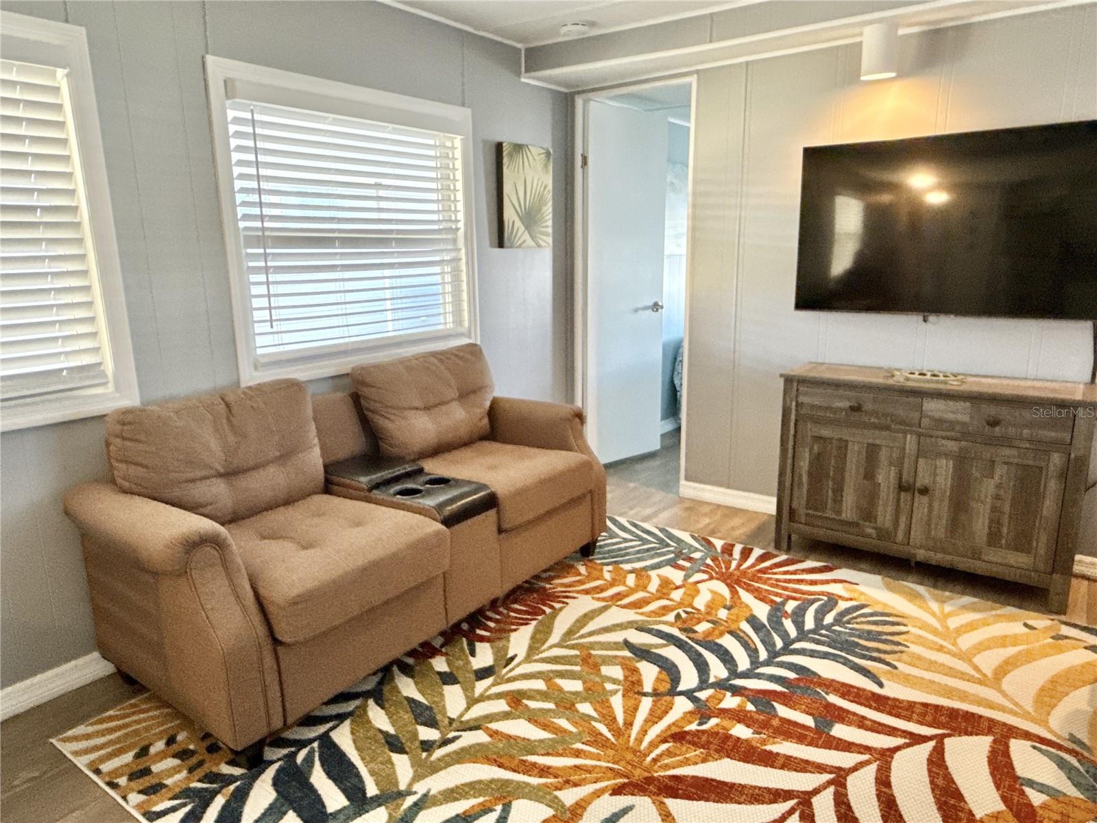 7257 MOUNT GEORGETOWN DR NE #565, ST PETERSBURG, FL, 33702