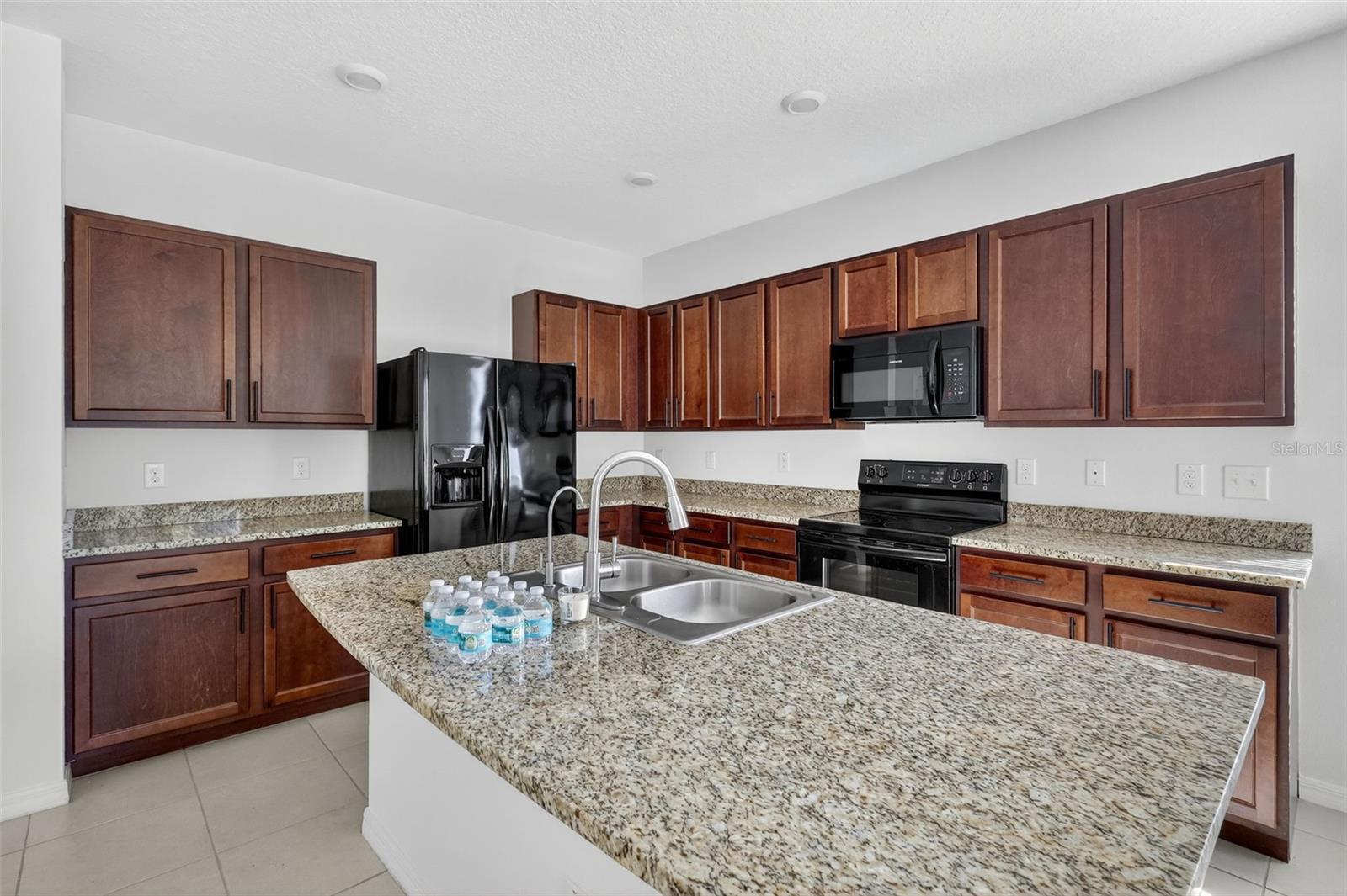 32997 KALOKO, WESLEY CHAPEL, FL, 33543