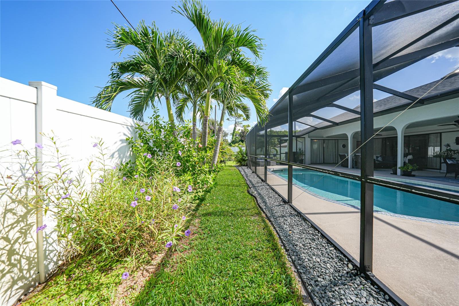 18380 ROBINSON AVE, PORT CHARLOTTE, FL, 33948