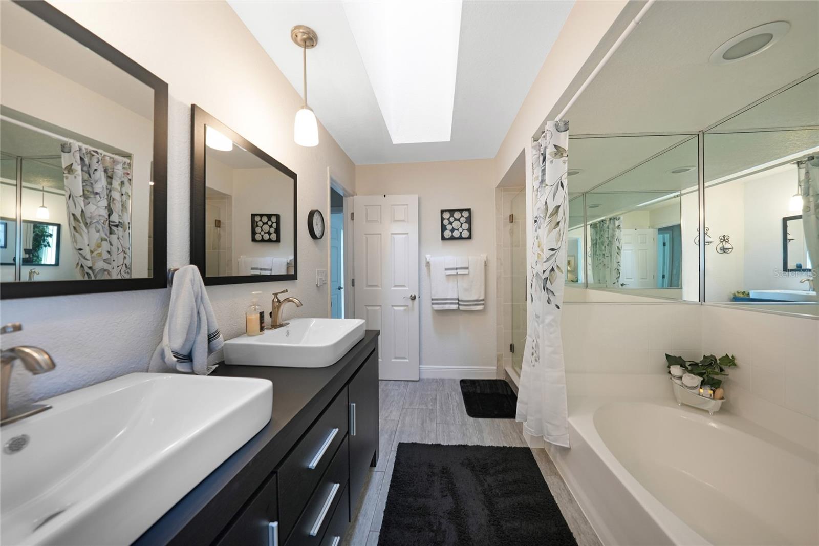 18380 ROBINSON AVE, PORT CHARLOTTE, FL, 33948