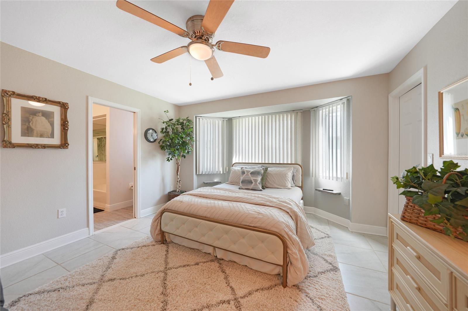 18380 ROBINSON AVE, PORT CHARLOTTE, FL, 33948