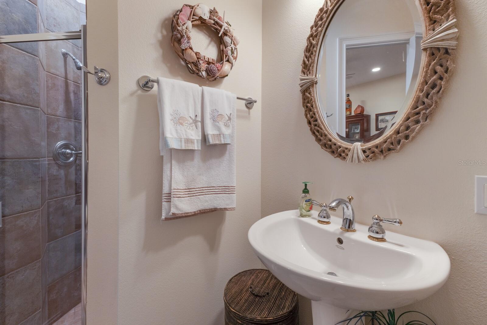 A4669473 Property Photo