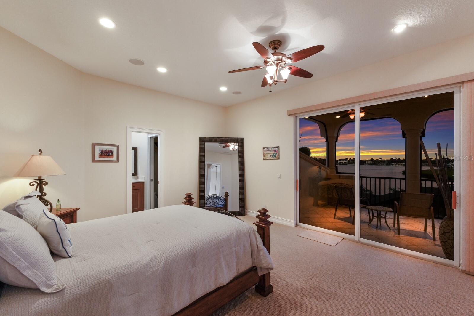 A4669473 Property Photo