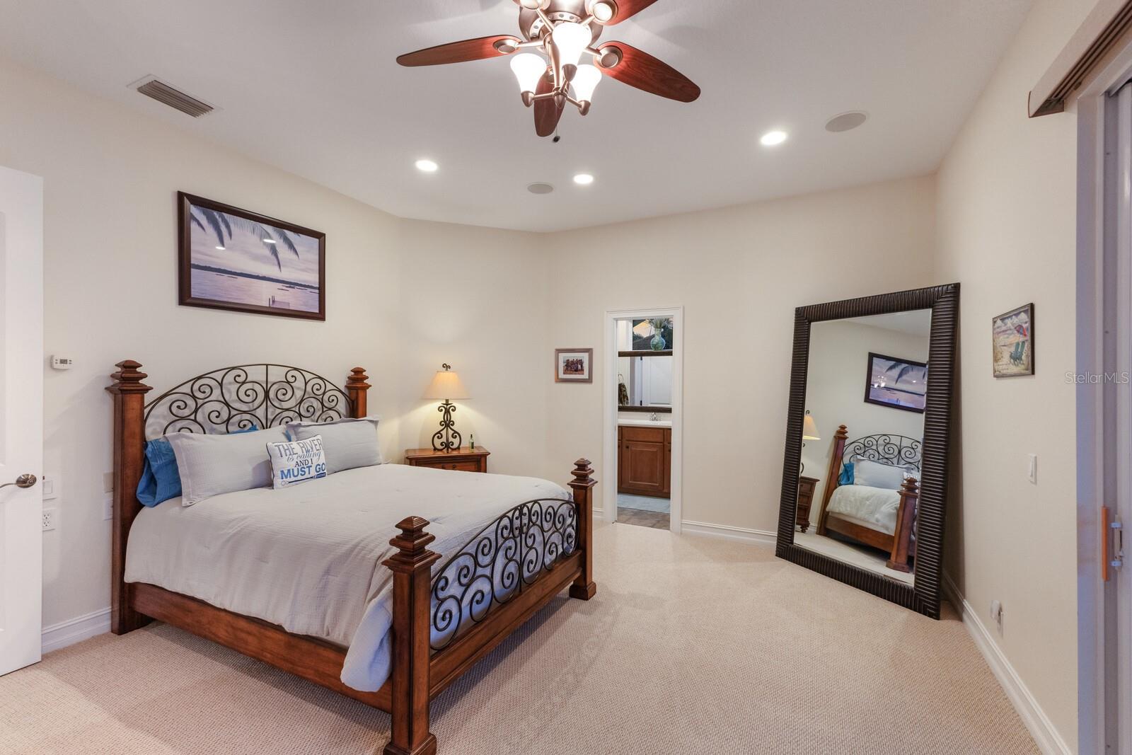 A4669473 Property Photo