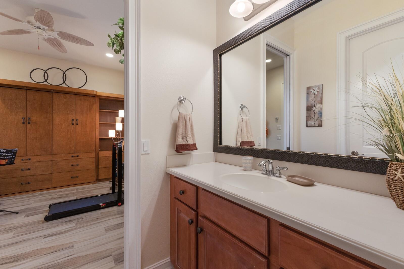 A4669473 Property Photo