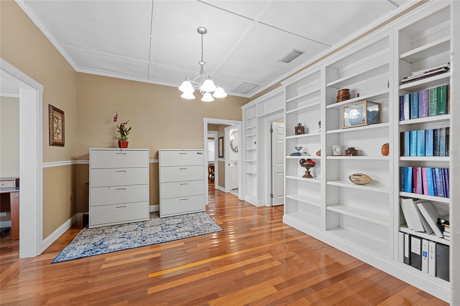 O6354921 Property Photo