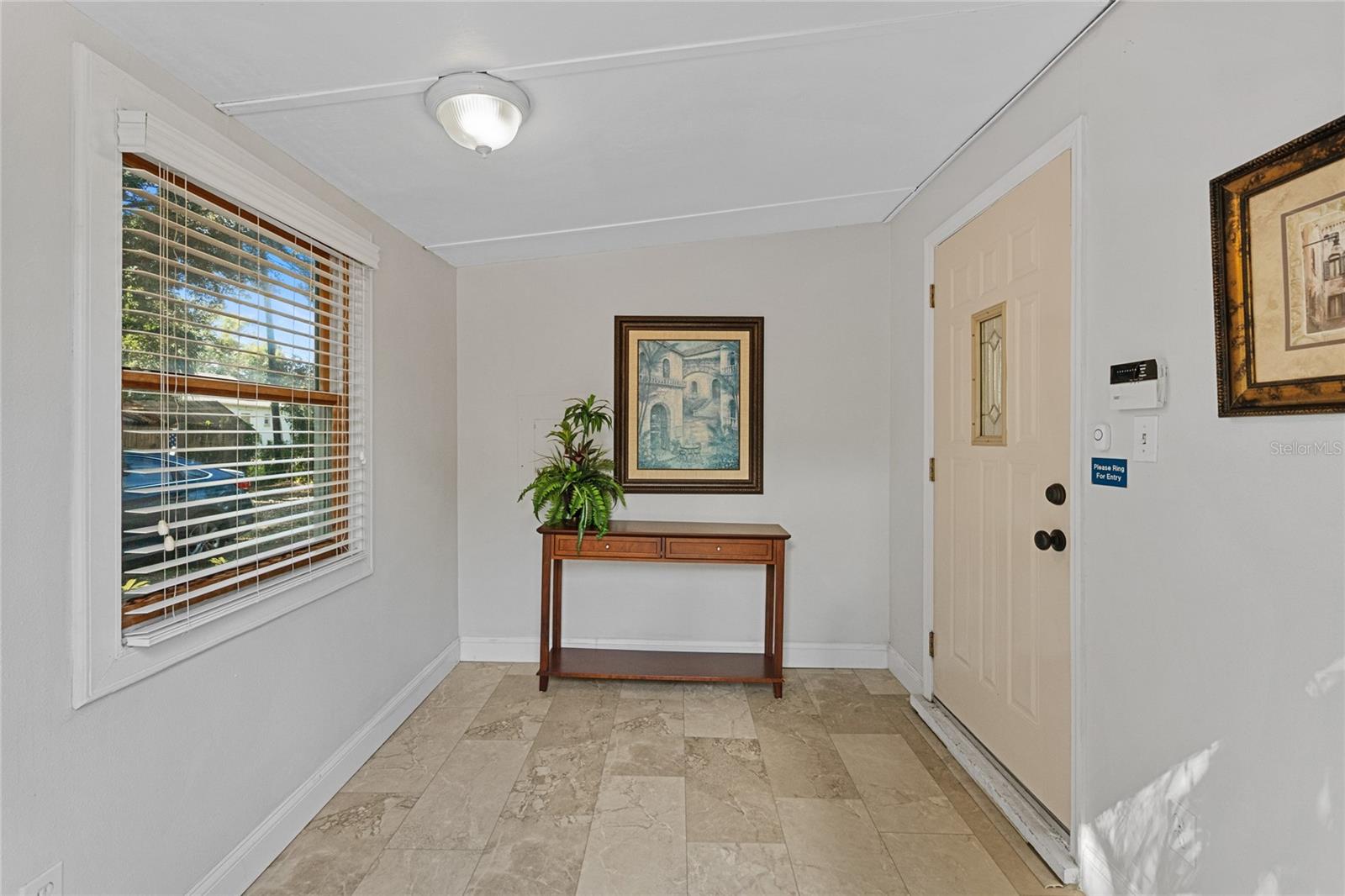 O6354921 Property Photo