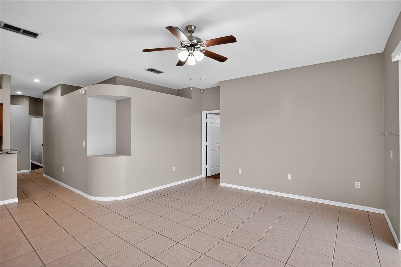 2916 SUNSET LAKES BLVD, KISSIMMEE, FL, 34747