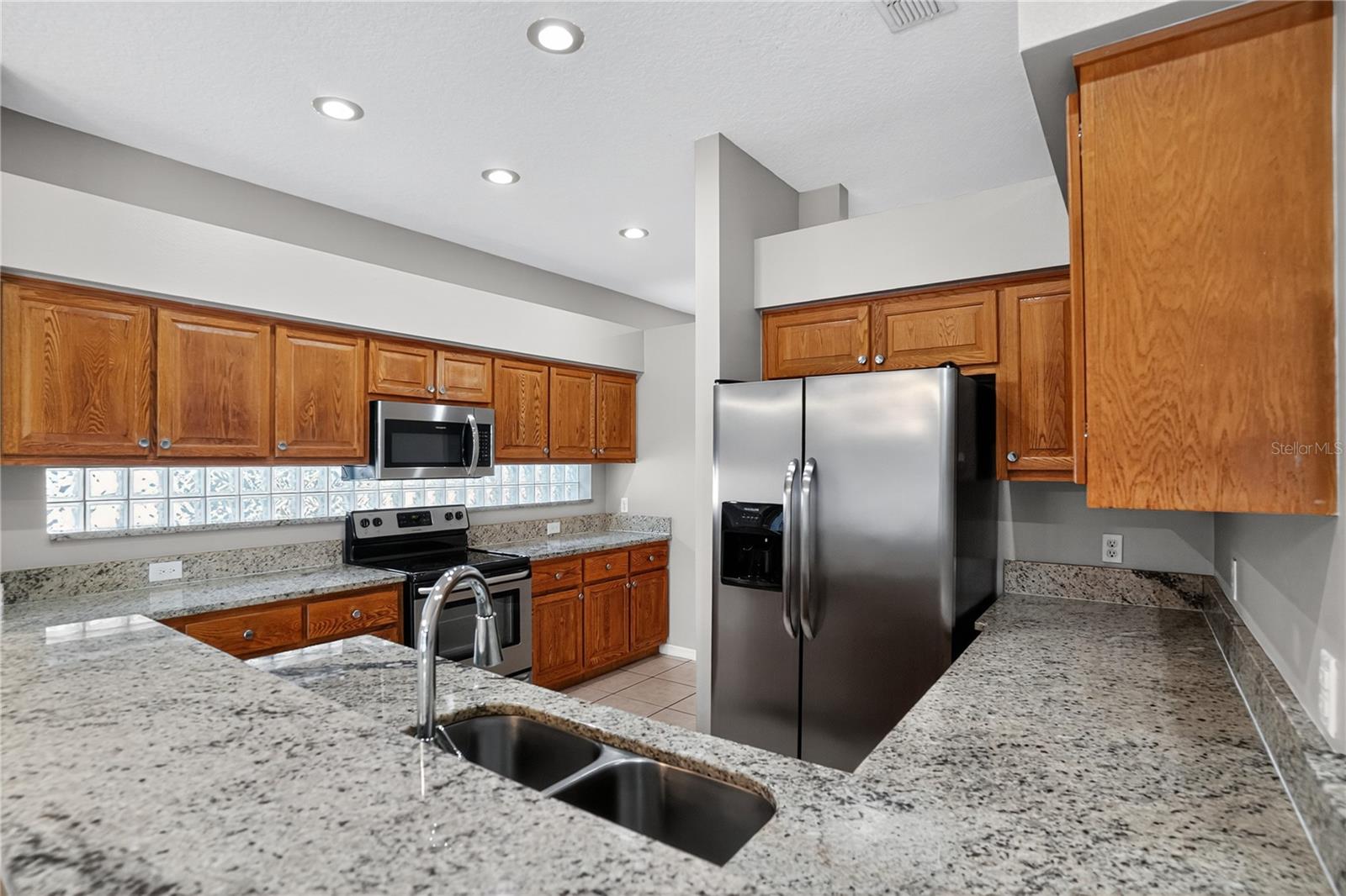 2916 SUNSET LAKES BLVD, KISSIMMEE, FL, 34747