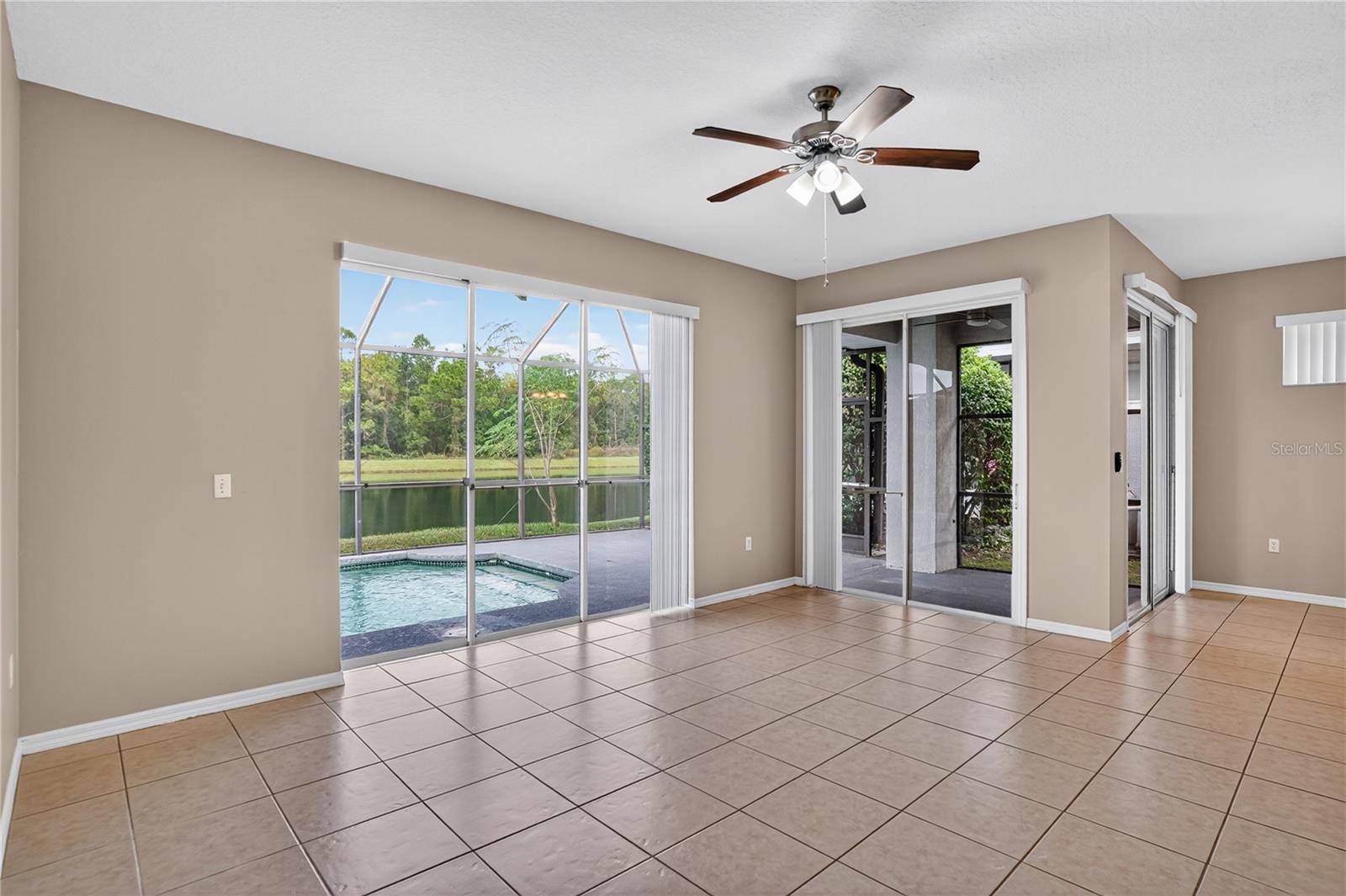 2916 SUNSET LAKES BLVD, KISSIMMEE, FL, 34747
