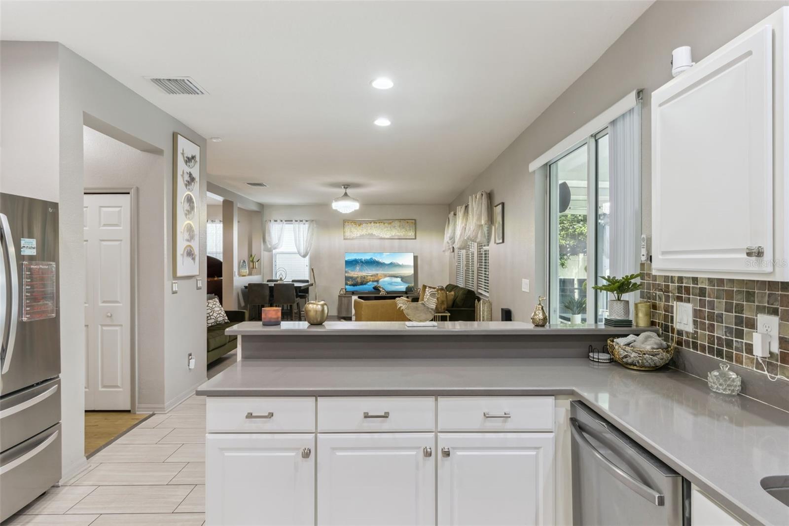 12004 RAMBLING STREAM DR, RIVERVIEW, FL, 33569