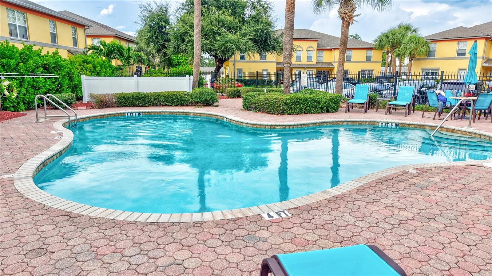 3855 ISLAND WAY, ST PETERSBURG, FL, 33705