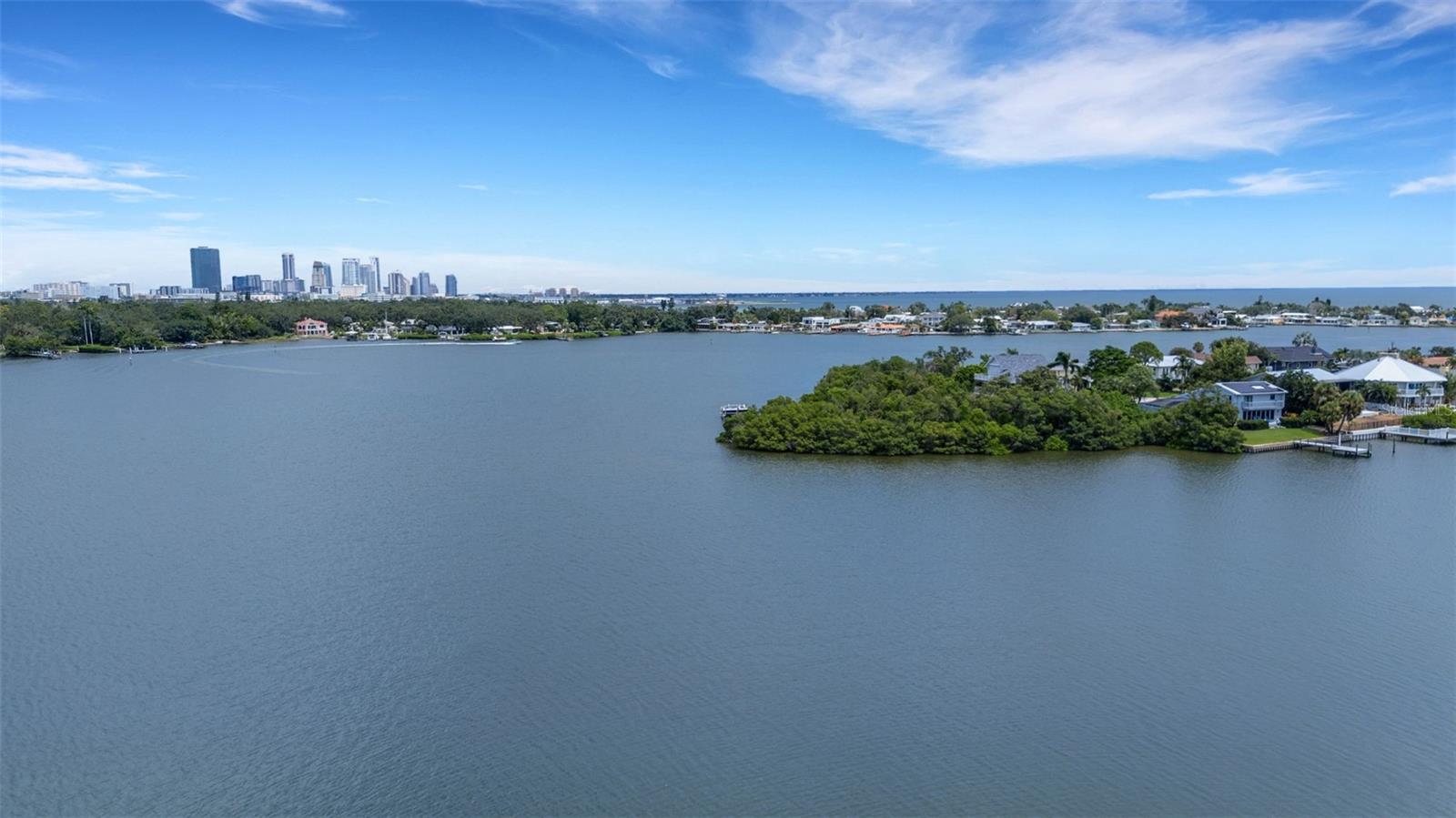 3855 ISLAND WAY, ST PETERSBURG, FL, 33705