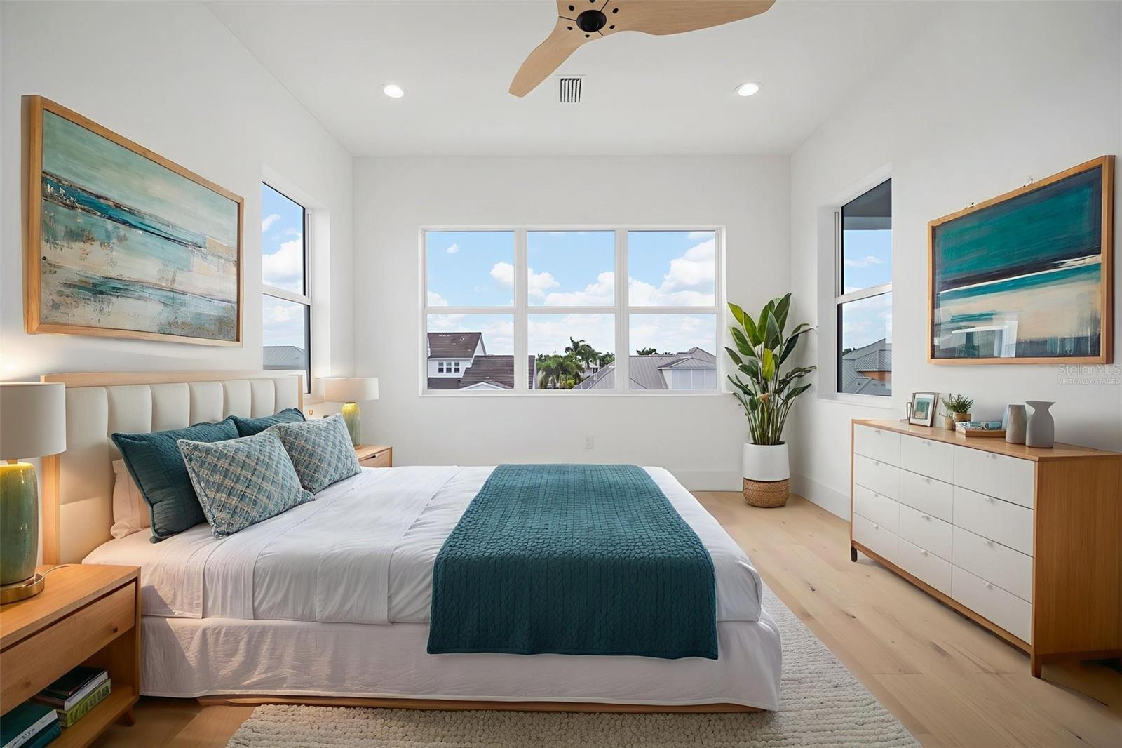 3 HAMMOCK BAY BLVD, APOLLO BEACH, FL, 33572