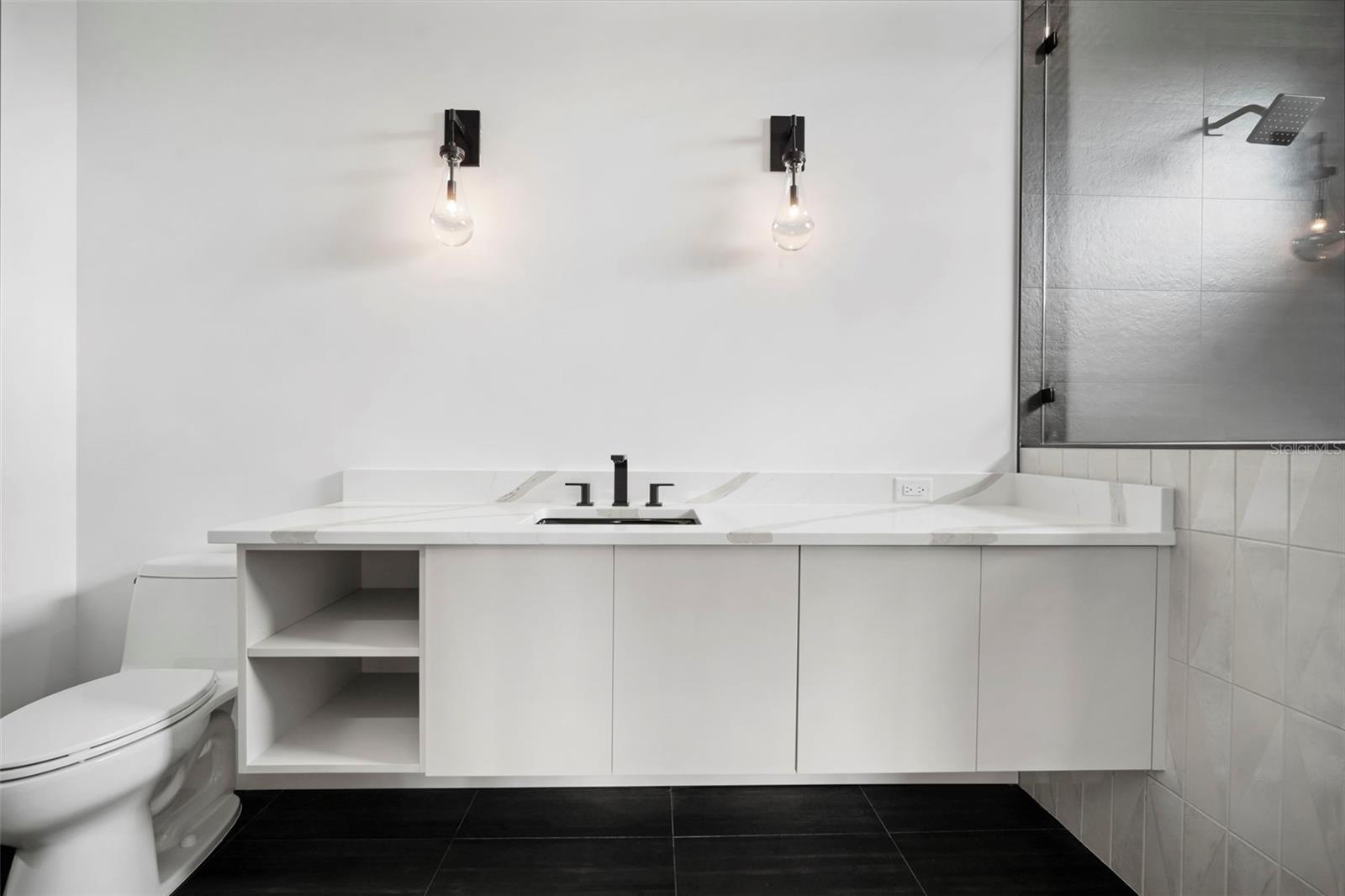 3 HAMMOCK BAY BLVD, APOLLO BEACH, FL, 33572