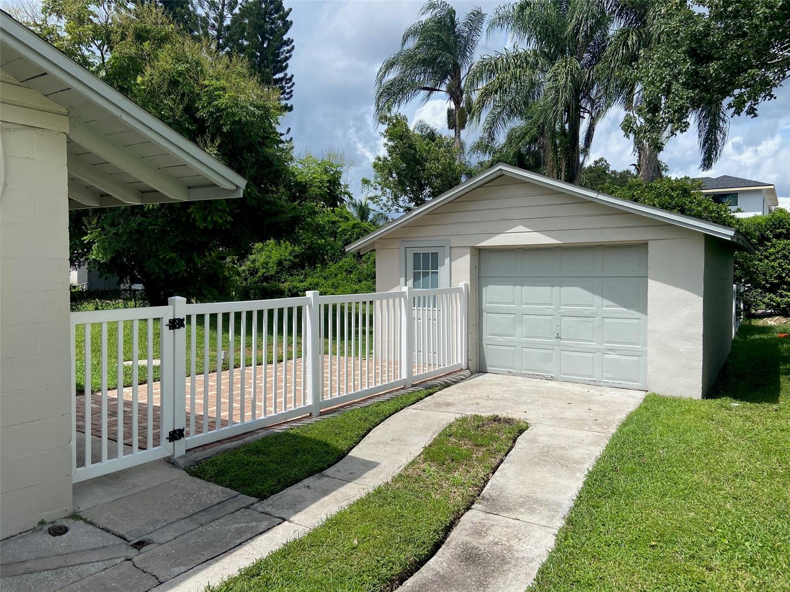 1025 HUNTER AVE, ORLANDO, FL, 32804