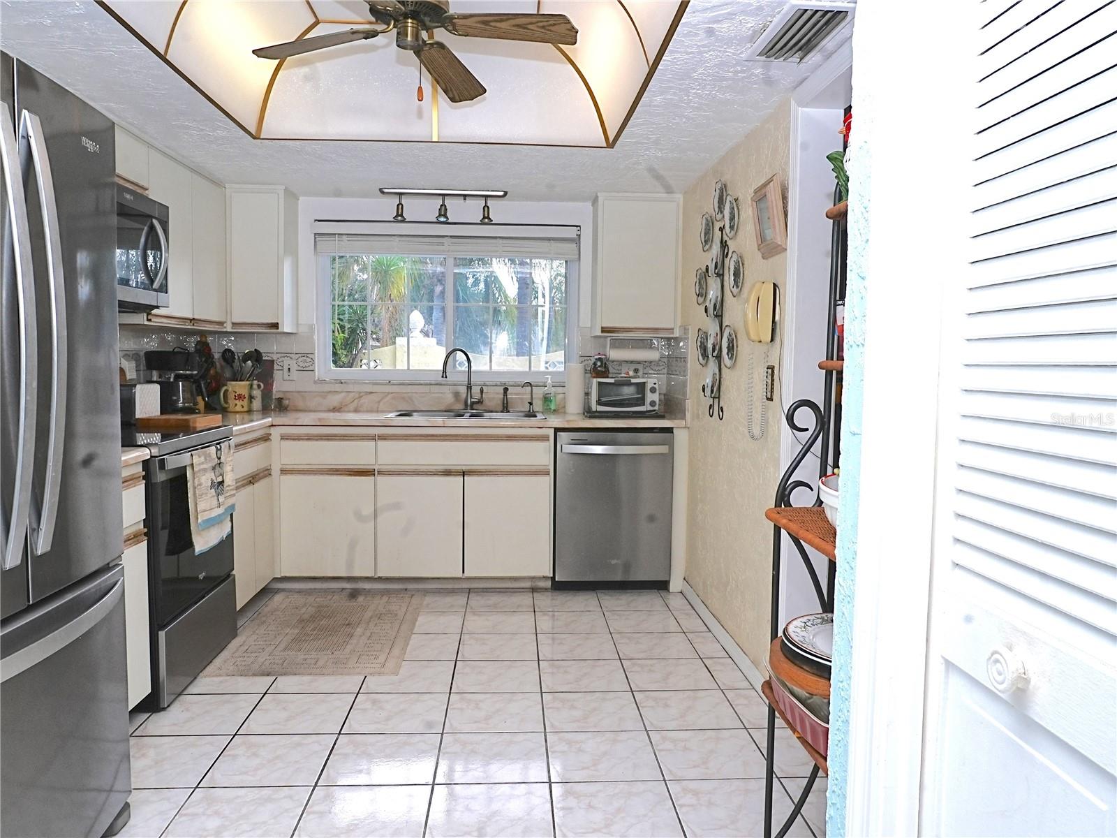 305 GULF BLVD, BELLEAIR BEACH, FL, 33786