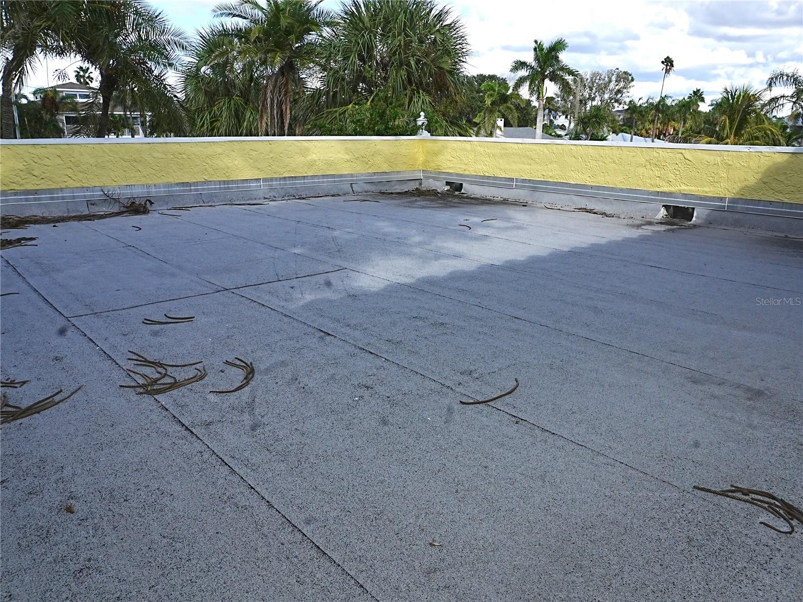 305 GULF BLVD, BELLEAIR BEACH, FL, 33786