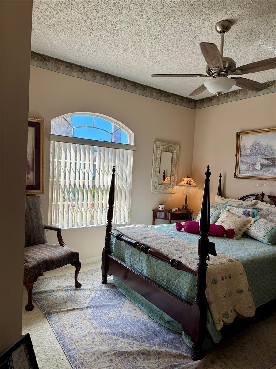 2305 OLIVE BRANCH DR, SUN CITY CENTER, FL, 33573