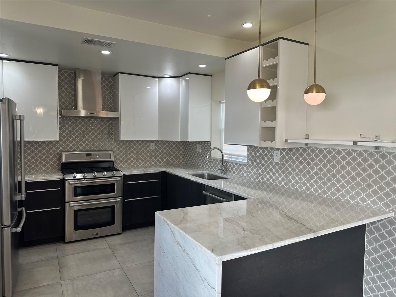 411 S ALBANY AVE #2, TAMPA, FL, 33606